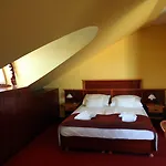 Wellness Laroba Otel Alsóörs