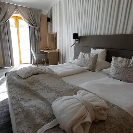 Hotel Wellness Laroba Alsoors
