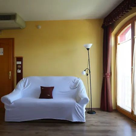Hotel Wellness Laroba 4*