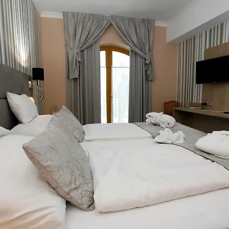 Hotel Wellness Laroba 4*