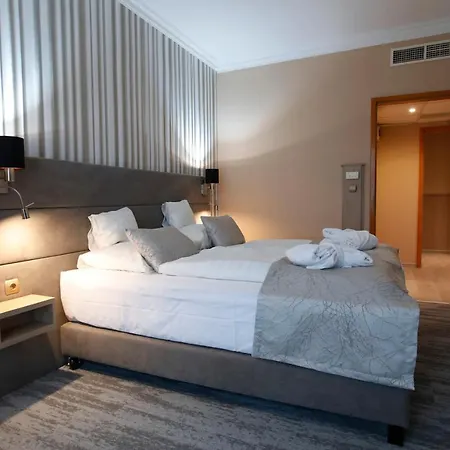 Wellness Laroba 4* Alsoors